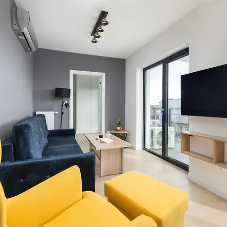 Air-conditioned Seaside With Parking & Balcony By Renters アパート ウストロニエ・モルスキエ