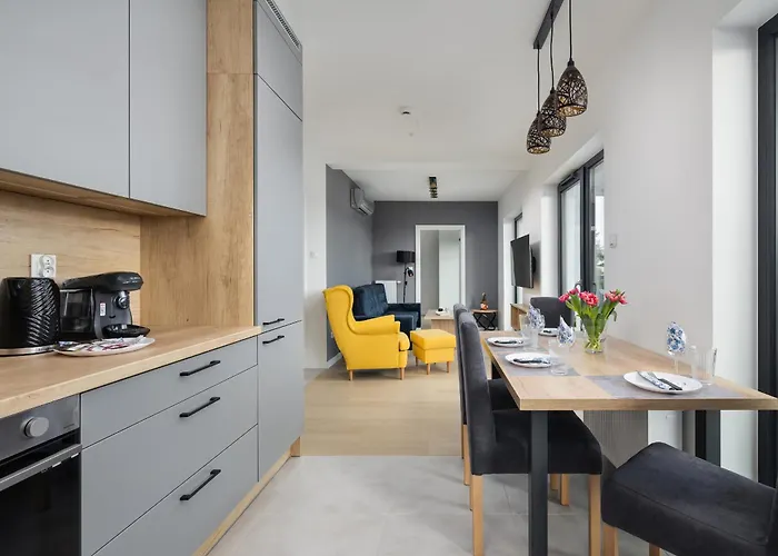 Air-conditioned Seaside With Parking & Balcony By Renters アパート